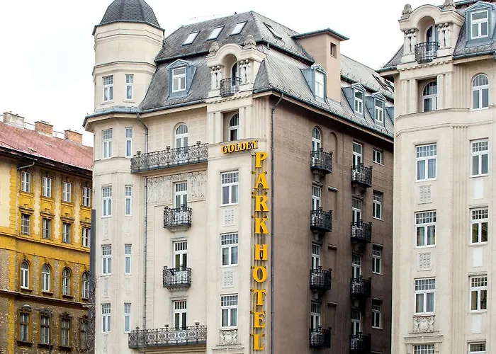 Hotel East
