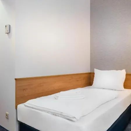 Otel East 4*