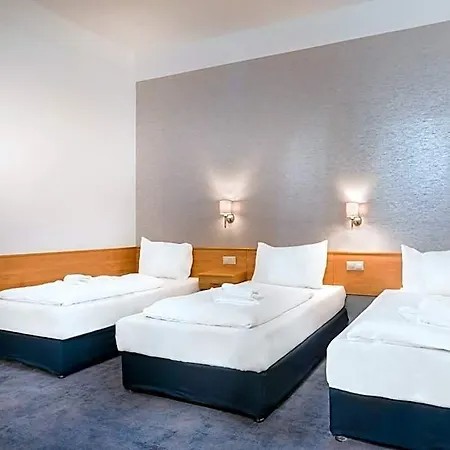 East 4*