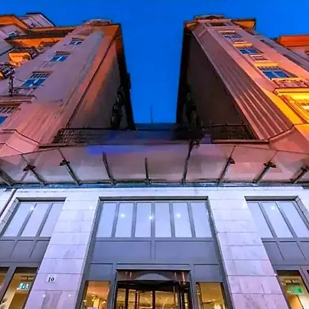 East Hotel 4*