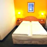 East 4*