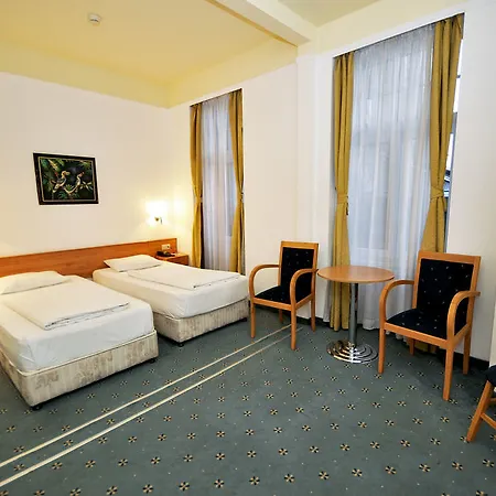 Golden Park Hotel 4*