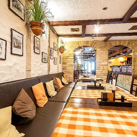 Golden Park Hotel